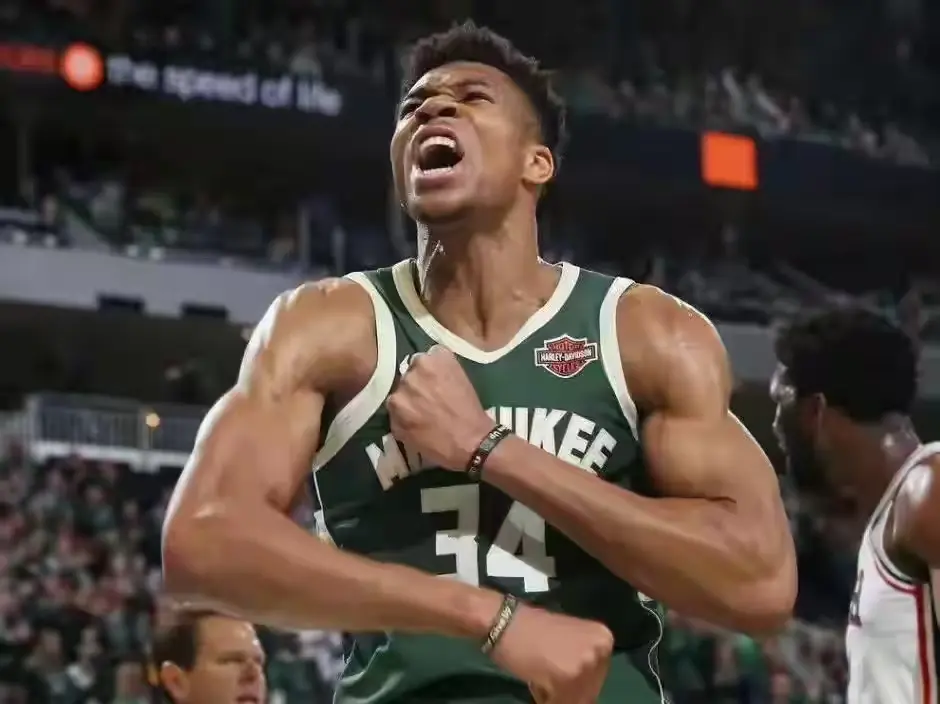 高升网 能控球还能护框！现在5位可以做到打5个位置的球员：字母哥领衔